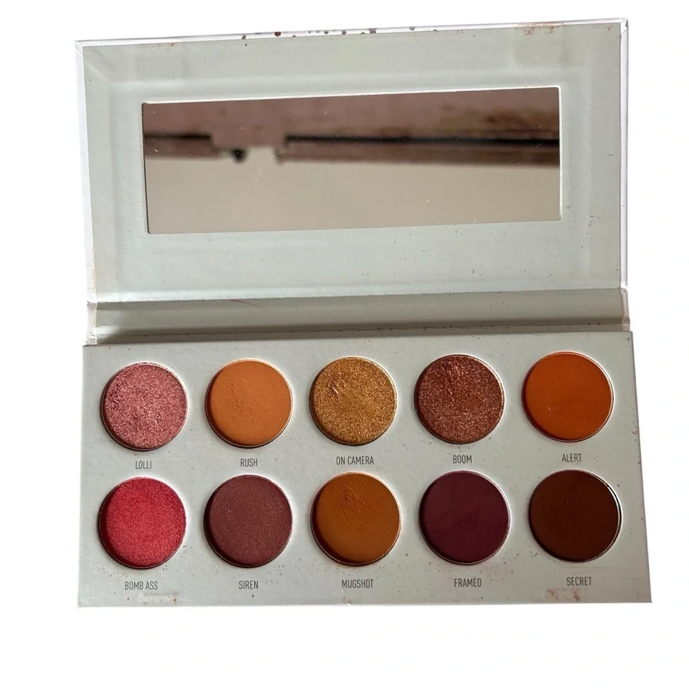 Morphe elegant vault